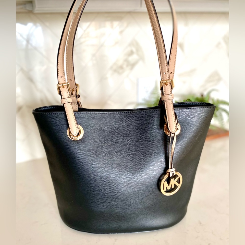 Michael Kors Black Leather Jet Set Tote